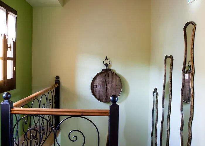 Konukevi Elaion Terra Boutique 4*